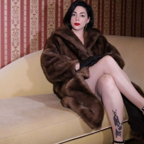 Galeriebild 4 von Mistress Lucy d’Or