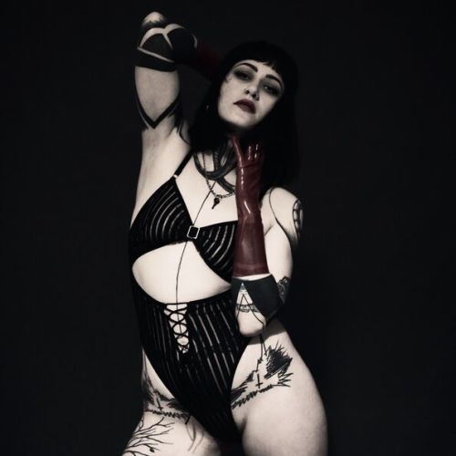 Galeriebild 5 von Miss Rosi Riot