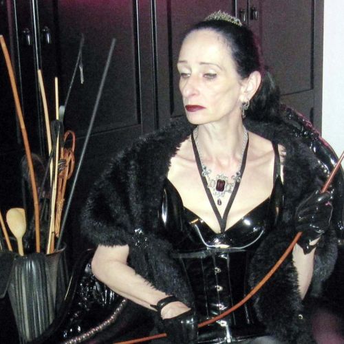 Galeriebild 1 von Domina Lady Isabella