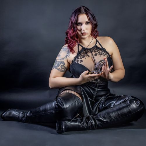 Galeriebild 11 von Megan Bound